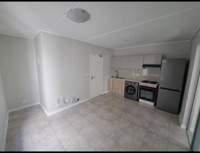 1 BEDROOM APARTMENT FOR SALE IN MOOIKLOOF